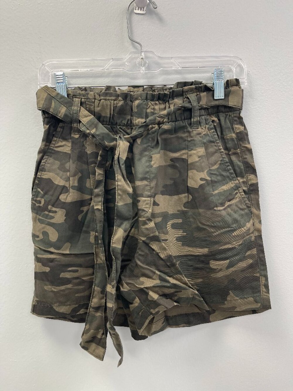 Sanctuary Daily Short - Camo - Size Small - NWOT